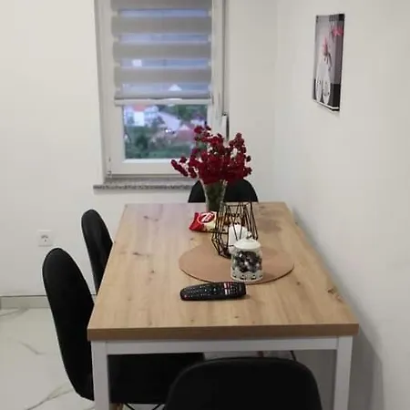 Apartmani Venecia Prozor Exterior photo