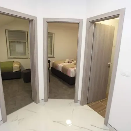 Apartmani Venecia Prozor Exterior photo